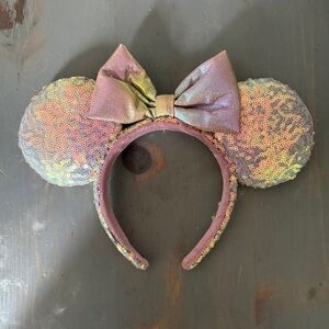 Disney Parks 50th Anniversary Earidescent Iridescent Minnie Ears Headband